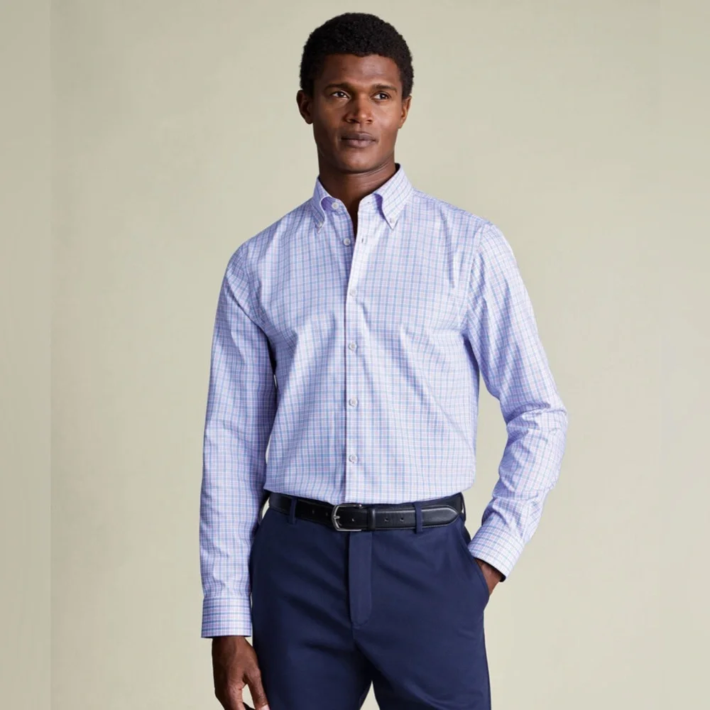 Charles Tyrwhitt Men's Pink and Blue Plaid Shirt - Picture 2 of 5